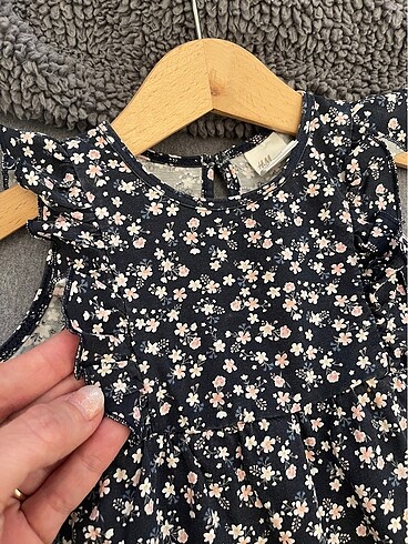 H&M H&M 1.5/2 yaş uyumlu fırfırlı elbise