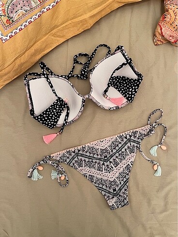 Victoria secret alt ve üst mayo takımı