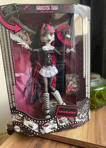 Monster High Draculaura Bebek