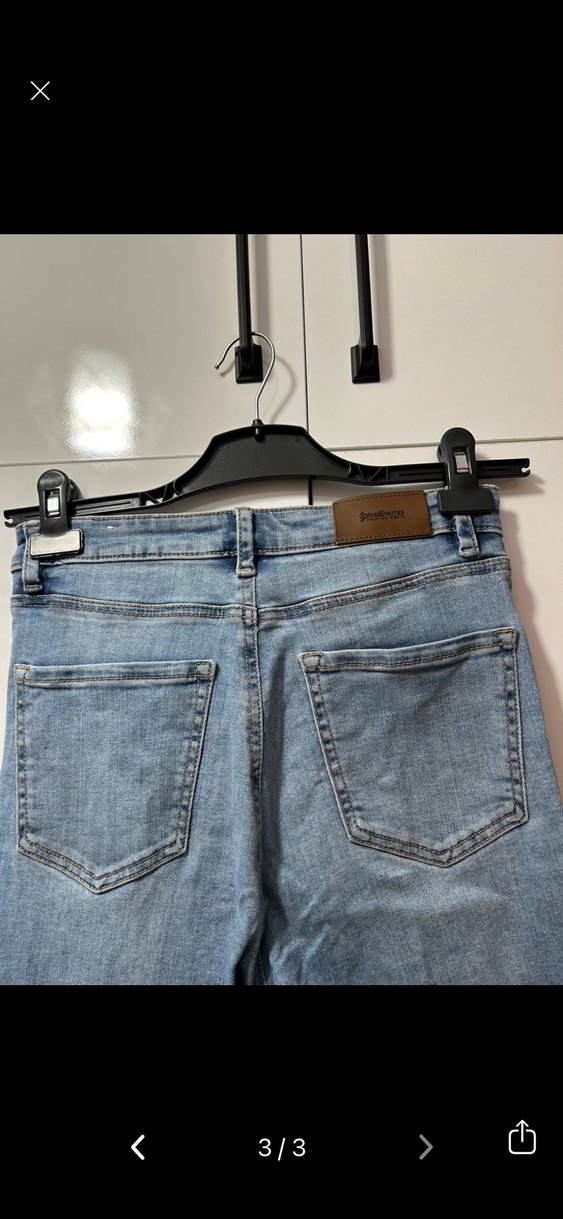 Stradivarius Kadın Mavi Normal Boy Dar Kesim Denim Pantolon - Görsel 3