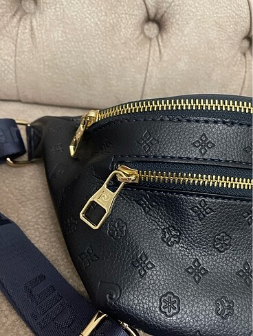 Beden Pierre Cardin Bel Çantası