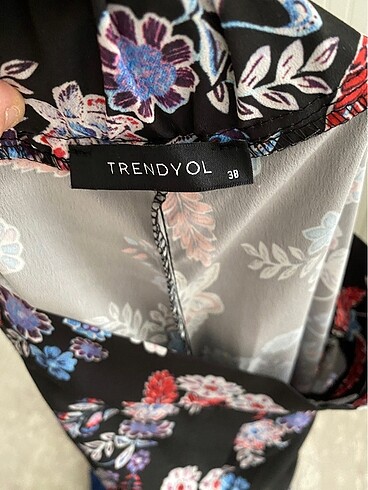 Cicek Desenli bol pantalon - Görsel 5