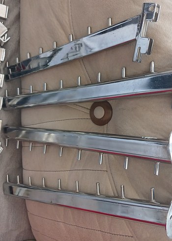 Beden Renk Dükkan Askı Asma Aparatları Parlak Gri