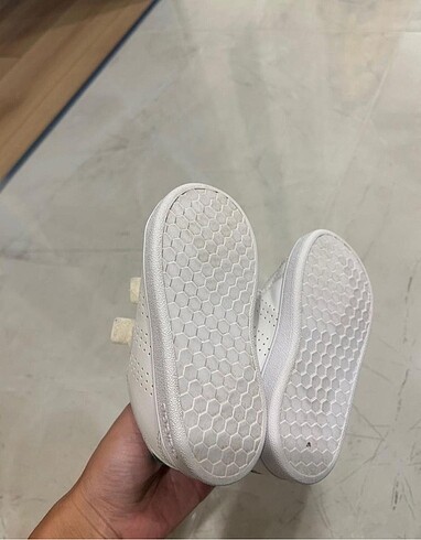 23 Beden beyaz Renk Adidas 23 no bebek ayakkabı