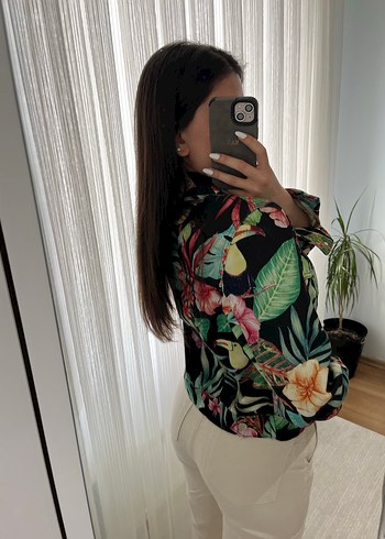 Zara Çiçek Desenli Kısa Kadın kot Ceket - Görsel 3