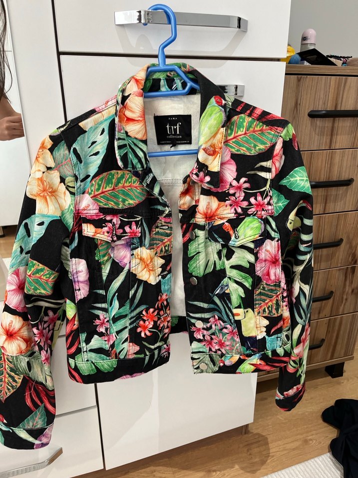 Zara Çiçek Desenli Kısa Kadın kot Ceket - Görsel 4