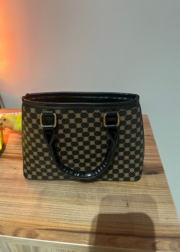 Kahverengi Deri Tokalı monogram desenli Kadın Çantası - Görsel 2