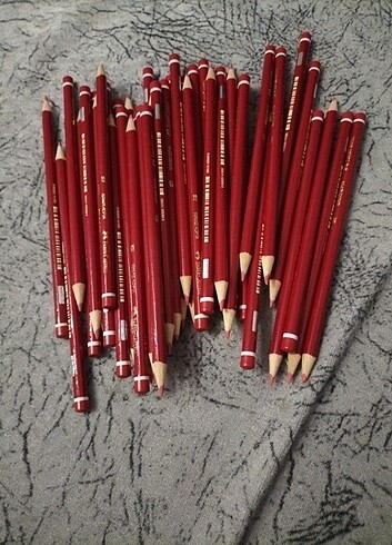 FABER CASTELL kırmızı kopya kalemi 