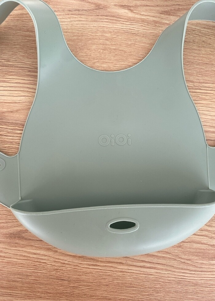 Oioi Silikon Mama Önlüğü - Görsel 2