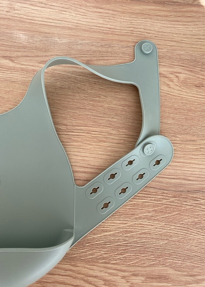 Oioi Silikon Mama Önlüğü - Görsel 4