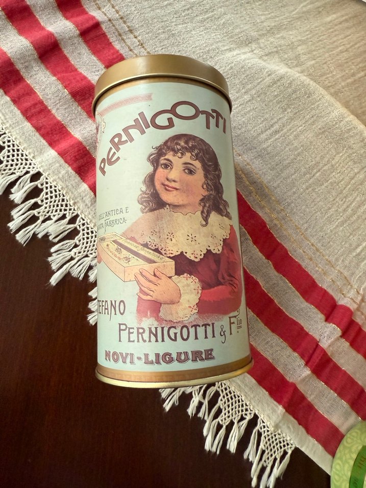 Pernigotti teneke Bisküvi/çikolata kutusu İtalyan - Görsel 2