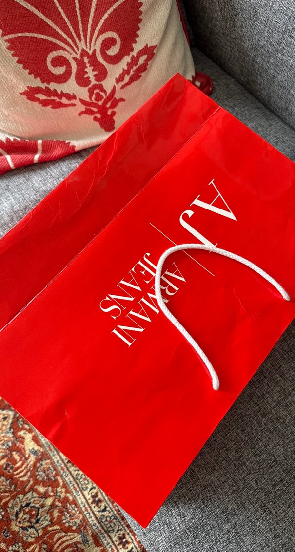 Kırmızı Parlak Armani Jeans karton poşet/ çanta - Görsel 5