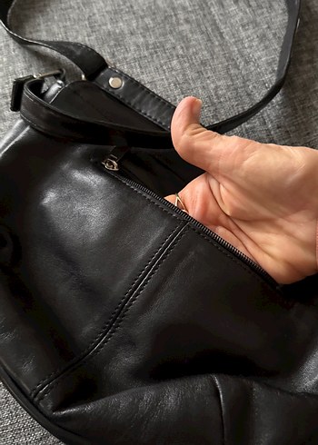 Siyah Deri  Kadın Çantası ayarlanabilir uzun saplı - Görsel 3