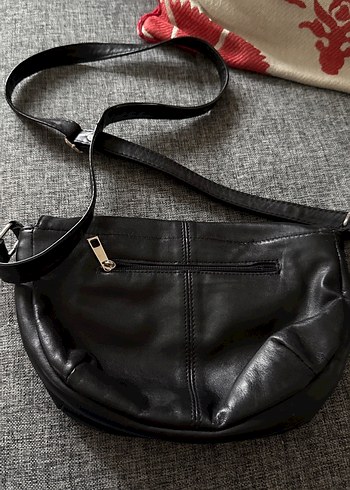 Siyah Deri  Kadın Çantası ayarlanabilir uzun saplı - Görsel 2