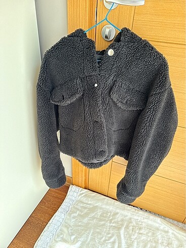 s Beden siyah Renk Pull&Bear marka S beden siyah peluş Ceket