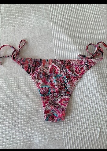 Accessorize marka bikini altı