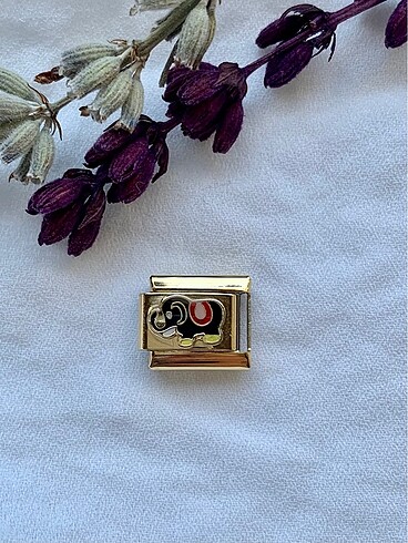 Fil Charm