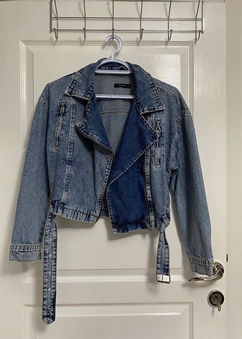 Kadın Mavi Kemerli Denim Ceket