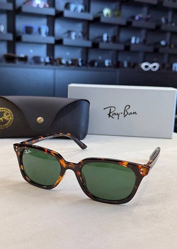 Ray Ban