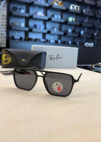 Ray Ban
