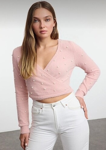 İnci Detaylı Pembe Uzun Kollu Crop Kazak
