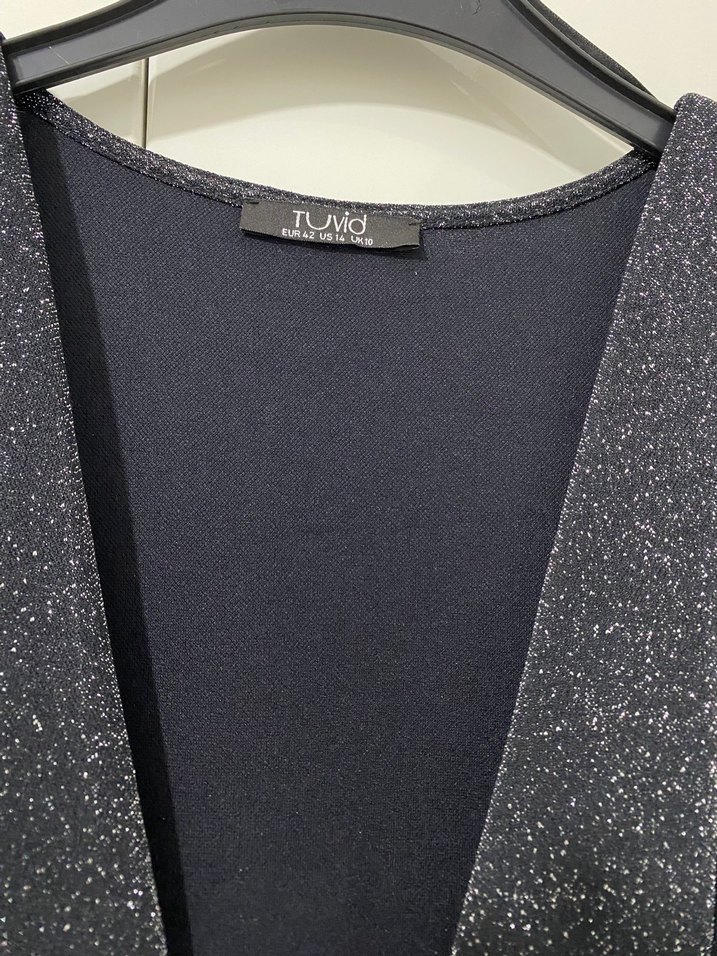 Gri V Yakalı bluz - Görsel 2