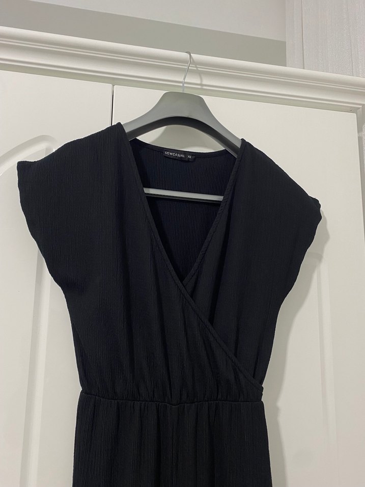 Siyah Drapeli V Yaka Kadın Tulum - Görsel 2