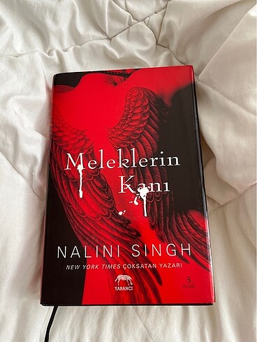 Meleklerin kanı/Lonca avcısı serisi 1.kitap