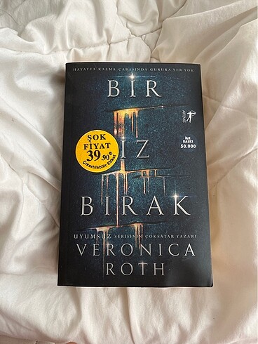 Bir iz bırak kitap/Veronica Roth