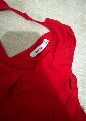 Kırmızı V Yakalı Kolsuz Kadın Bluz - Görsel 2