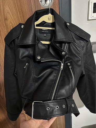 Mavi Jeans Biker Siyah Deri Ceket