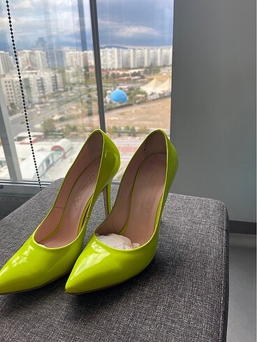 37 Beden sarı Renk Neon stiletto