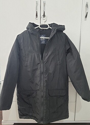 LCW ERKEK ÇOCUK SİYAH ŞİŞME MONT