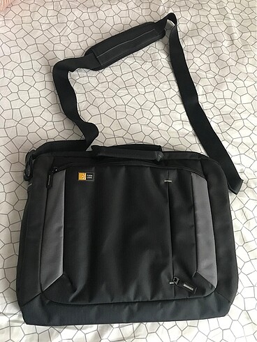 Diğer Case logic laptop çantası