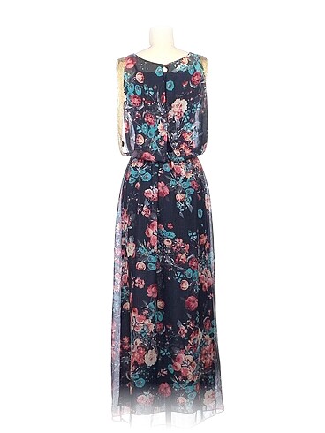 s Beden PreLoved Uzun Elbise %70 İndirimli.