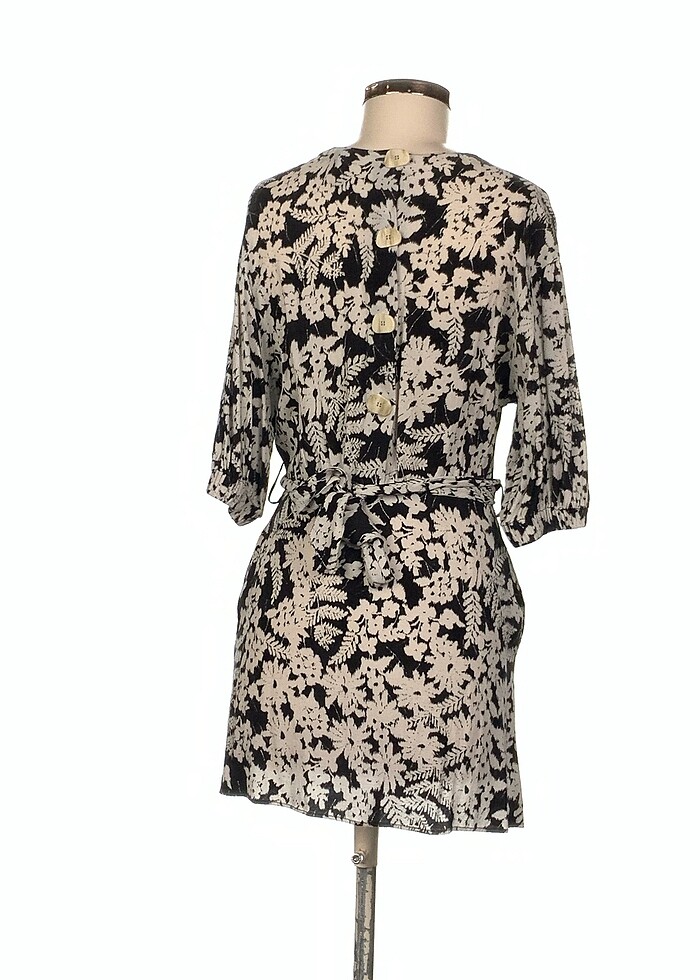 Max Azria Kısa Elbise %70 İndirimli. - Görsel 3