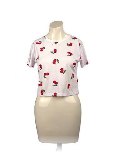 Diğer T-shirt %70 İndirimli.