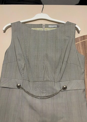 Gri Desenli Kemerli Elbise - Görsel 2