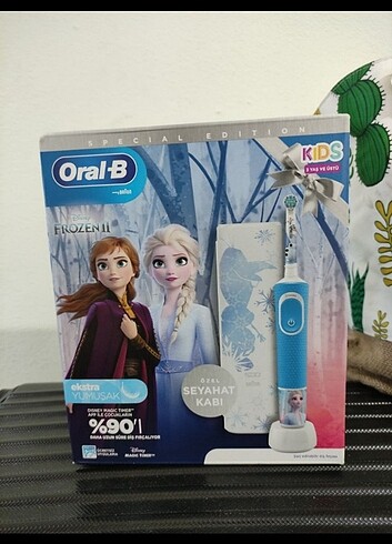 Oral-B Frozen Şarjlı Diş Fırçası Çocuk