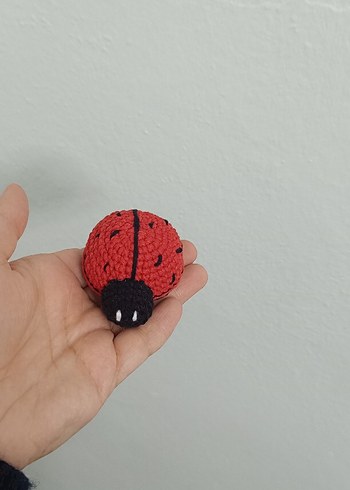 Renkli Örgü Uğur Böceği Anahtarlık - Görsel 3