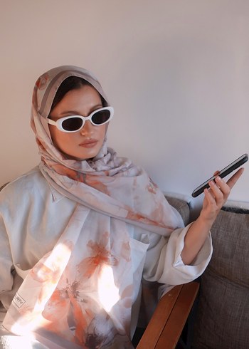 Diger Bej Bohem Tarzı Saten Şal - Görsel 2