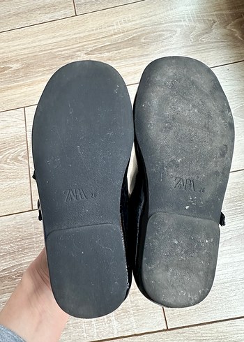 Zara 26 Kız Çocukları Siyah Rugan Tokalı Babet - Görsel 5