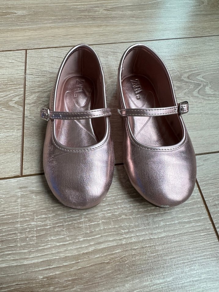 Zara 25 Klasik Tasarımlı Kız Çocuk pembe Rugan Babet - Görsel 2