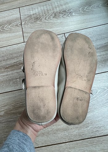 Zara 26 Bej Kız Çocuk Tokalı Babet Ayakkabı - Görsel 3