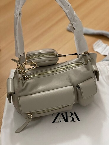 ZARA BEJ CEPLİ KOL ÇANTASI