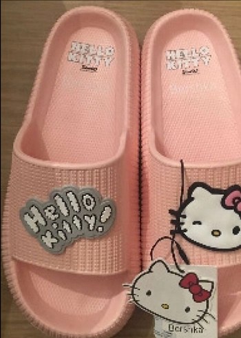 BERSHKA Pembe Hello Kitty Terlik