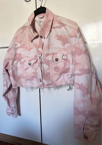 BERSHKA KOT CEKET