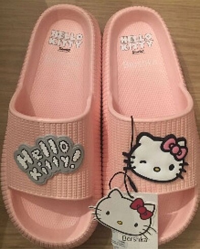 BERSHKA HELLO KITTY TERLİK