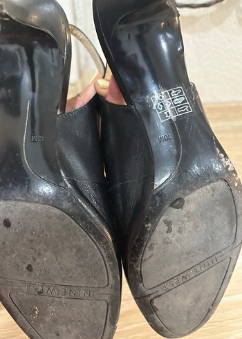 Nine West Siyah topuklu ayakkabı