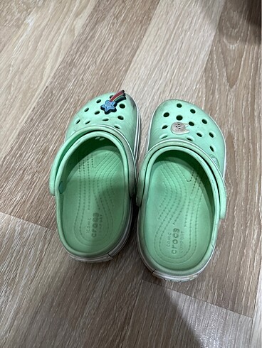 26 Beden yeşil Renk Crocs terlik